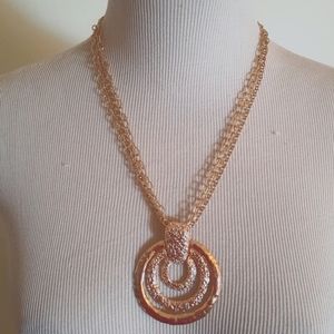 Nwt Chico's gold chain circle necklace